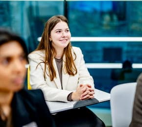 HIM Business School - BBA English-French